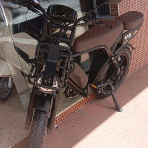 Se você procura uma alternativa sustentável ao carro ou à moto, sem abrir mão do estilo e da potência, a OUXI V8 Ultra é a escolha certa. É mais que uma bicicleta; é uma declaração de estilo sobre duas rodas.